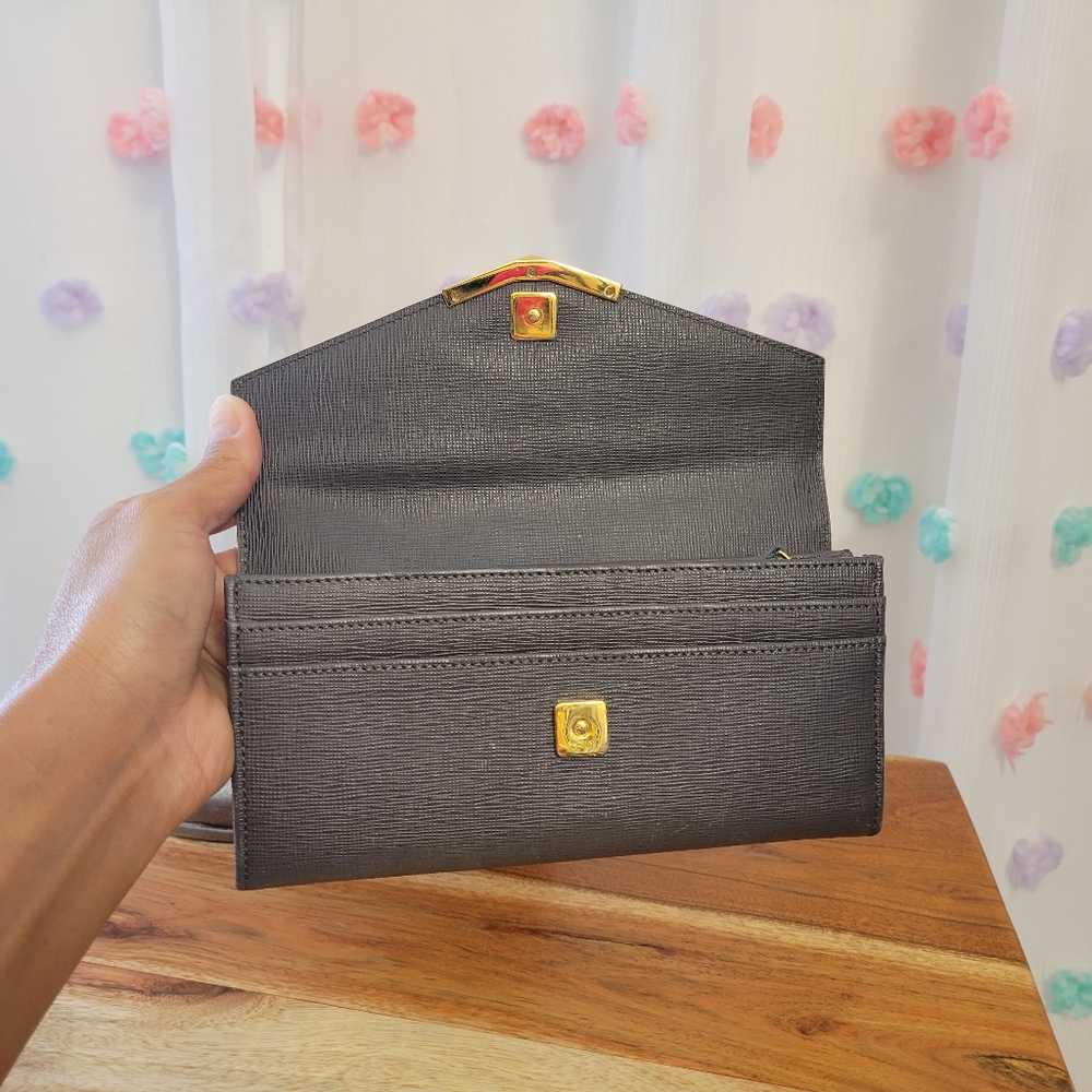 Authentic Fendi Bicolor Bifold Wallet - Picture 6 of 14
